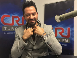 Barış Kömürcüoğlu: “Starlar Gençlerin Önünü Kesiyor”