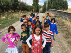 “Mutlu Yüzler Hareketi” çocukların mutluluğunu amaçlıyor