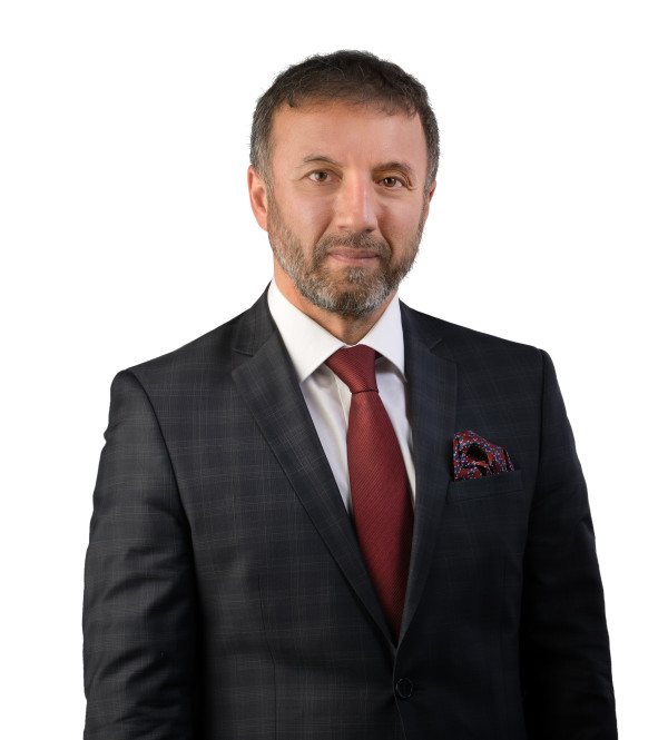 Doç.Dr. Mustafa Özat