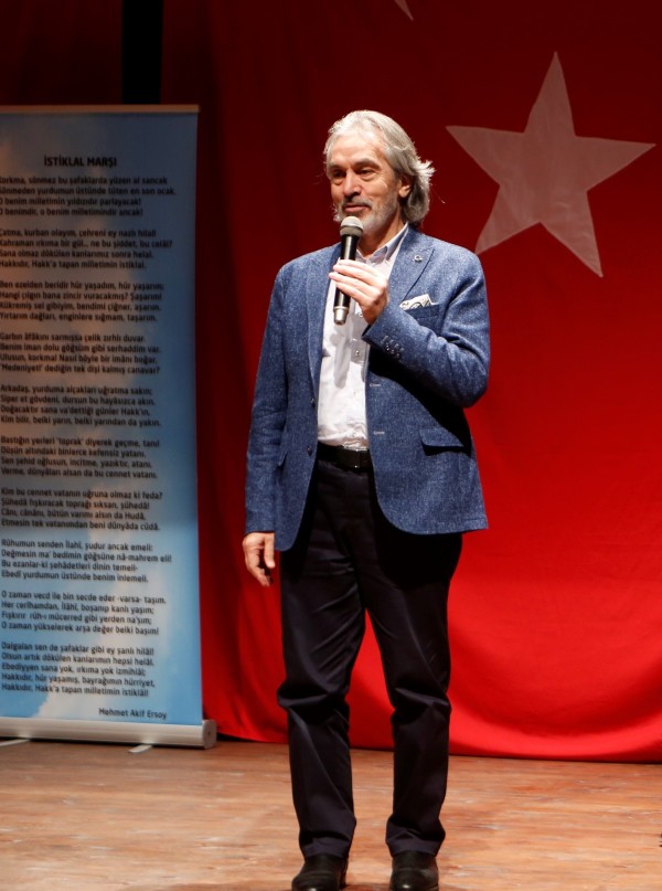 İskender Pala
