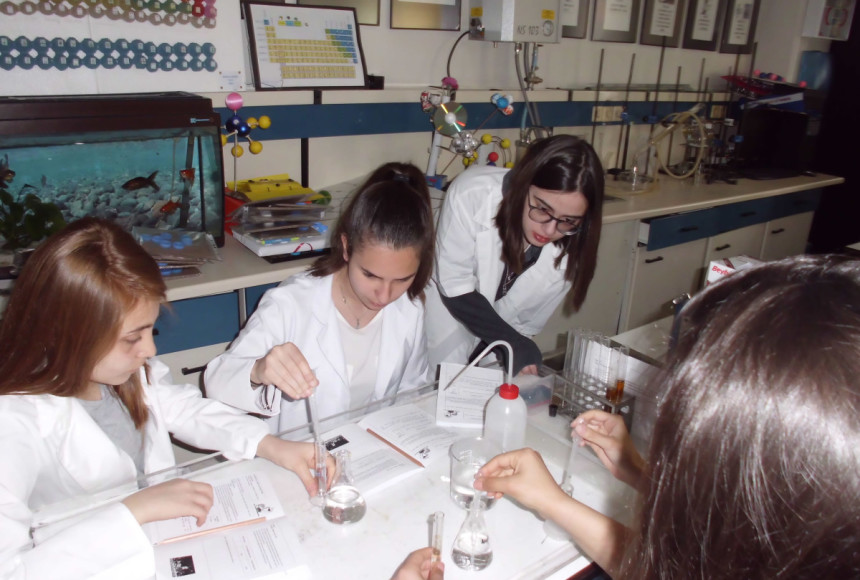 Terakkili Genç Kimyacılar Laboratuvar Kardeşleriyle Buluştu