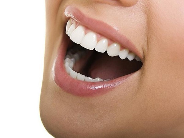 Lingual ortodonti ile diş teli takma kâbusu sona eriyor