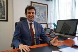 İşitme cihazları mini bilgisayar haline geldi