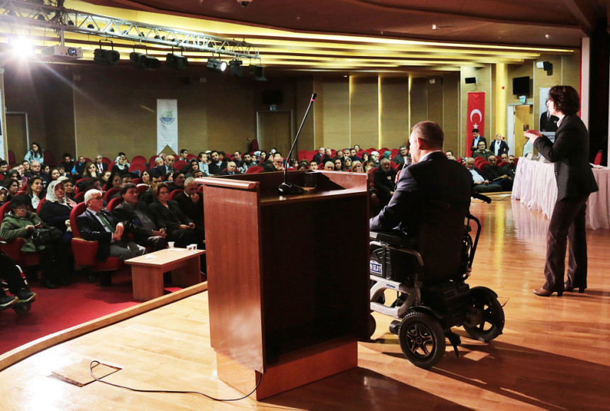 Engellilere “Hak” Forumu:  Bize Özel Davranmayın!