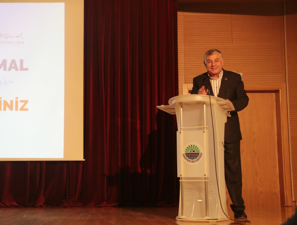 Şükrü Genç
