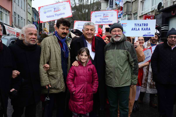 Tiyatro Şenliği