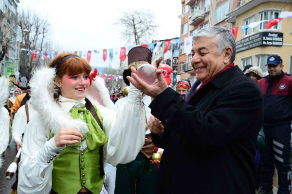 Tiyatro Şenliği