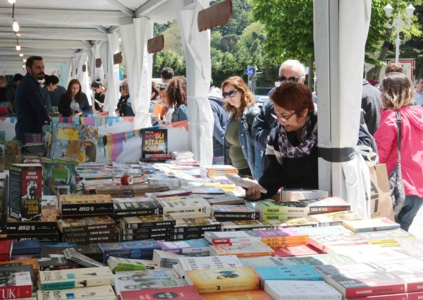 Kitap stantları