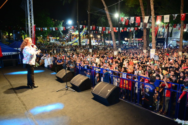 SABAHAT AKKİRAZ