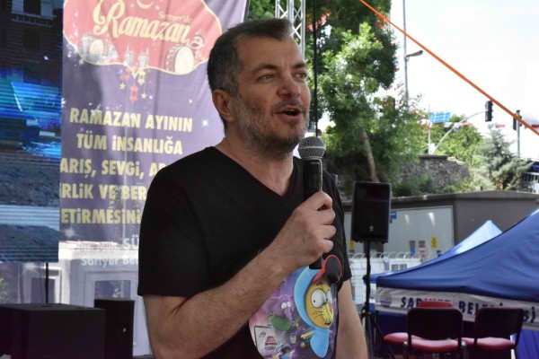 VAROL YAŞAROĞLU