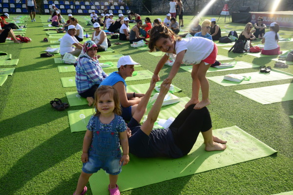 YOGA 