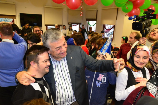 ŞÜKRÜ GENÇ