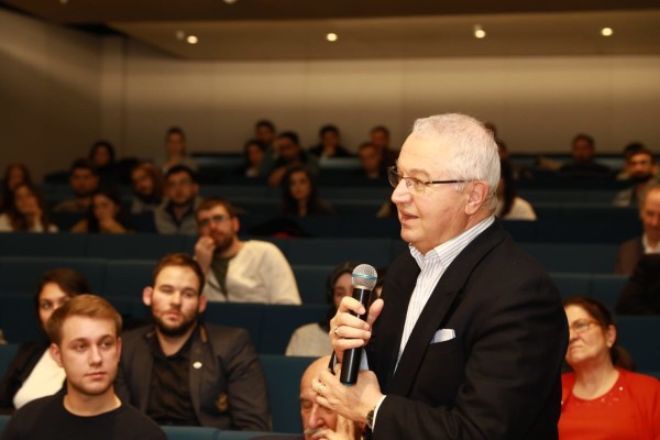 ŞÜKRÜ GENÇ