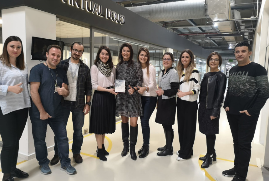 HUGO BOSS İzmir’e “Yılın Çalışan Gelişimi Programı” Birincilik Ödülü