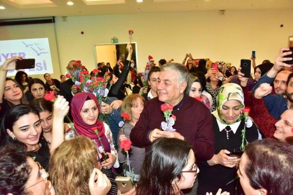 Şükrü Genç