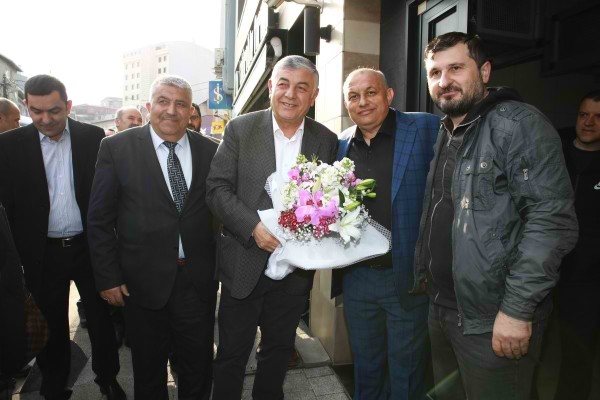 çiçek takdim
