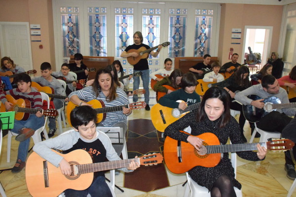GİTAR DERSİ