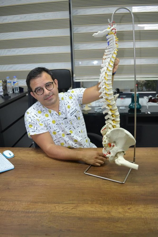 Fizyoterapist Hüseyin Oğuzhan Söylemez