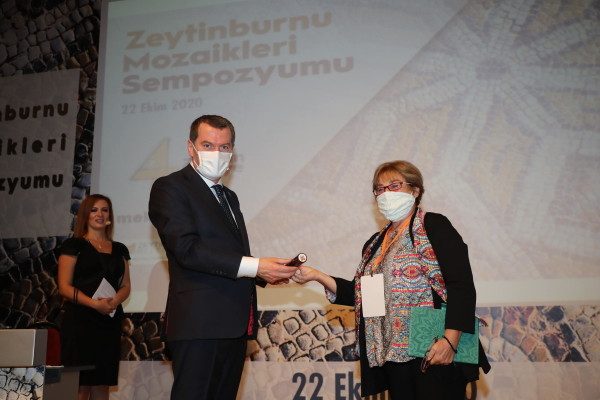 Sempozyum1