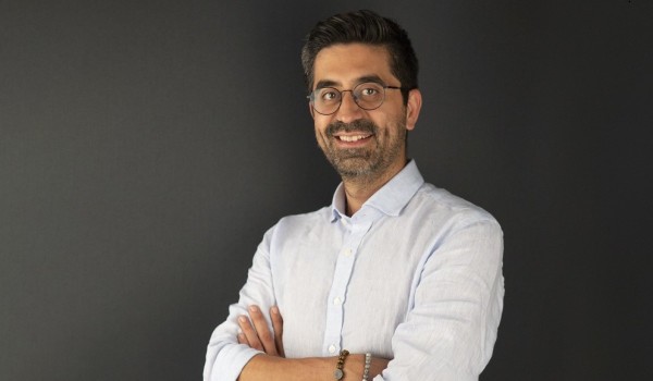 Burun Estetiğinden Sonra Sakız Yasağı!