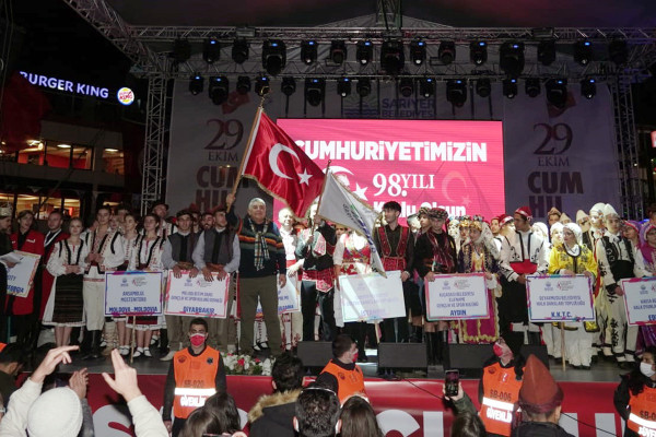 Şükrü Genç