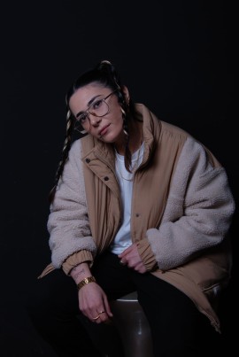 Alege’den Unutmayan ve Unutulmak İstemeyenlere Emo-Trap Tınılı “Enkaz”