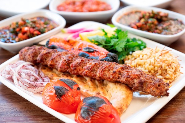 Dedecan Urfa Kebap Masa
