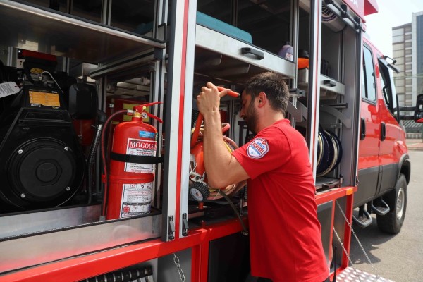 Kartal Belediyesi Arama Kurtarma Ekibi Yeni Araç İle Daha Donanımlı