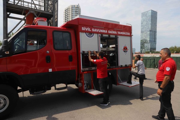 Kartal Belediyesi Arama Kurtarma Ekibi Yeni Araç İle Daha Donanımlı