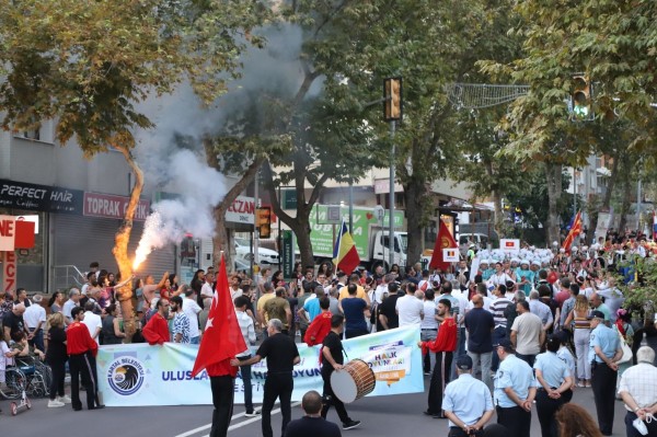 Kartal Belediyesi Uluslararası Halk Oyunları Festivali Başladı