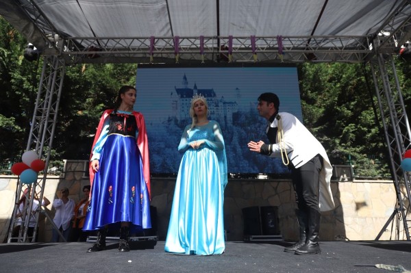 Kartal'da, 'Uluslararası Çocuk Edebiyatı Festivali'ne Coşkulu Açılış