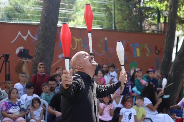 Kartal'da, 'Uluslararası Çocuk Edebiyatı Festivali'ne Coşkulu Açılış