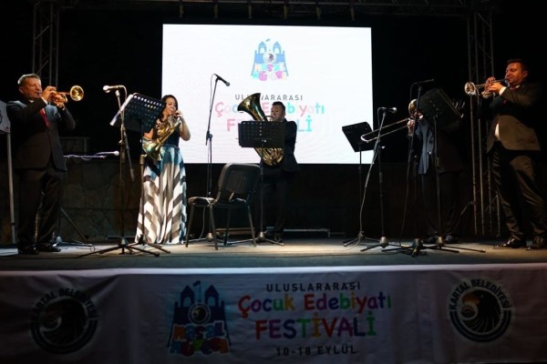 Minikler, Kartal Uluslararası Çocuk Edebiyatı Festivali’ni Çok Sevdi
