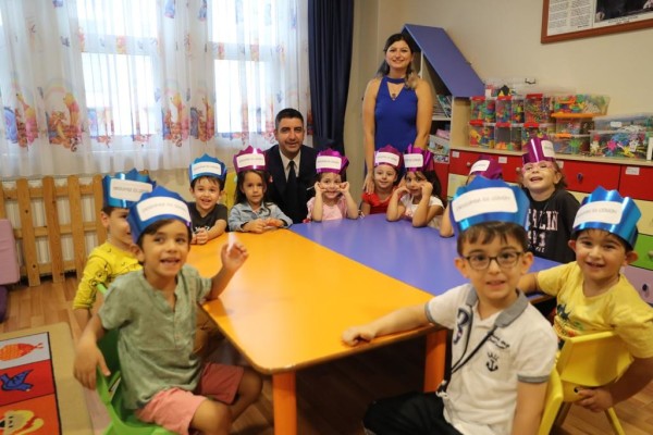 Başkan Gökhan Yüksel Öğrencilerin İlk Gün Heyecanını Paylaştı