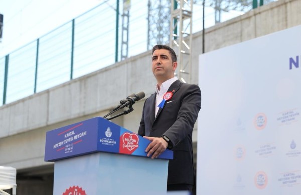 ‘Kartal Neyzen Tevfik Meydanı’ Yoğun Katılımlı Bir Törenle Hizmete Açıldı