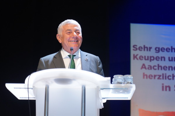 Şükrü Genç