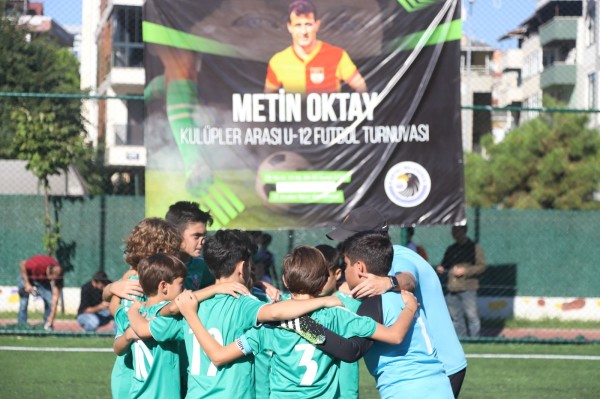 Metin Oktay’a Vefa Turnuvası’nın Şampiyonu Bulvarspor Oldu