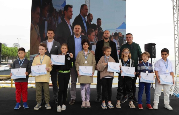 Kartal Belediyesi, Deniz Küreği Yarışları’na ev sahipliği yaptı