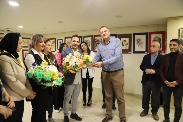 Kartal Belediyesi’nden İranlı Kadın Ressamlara Anlamlı Destek