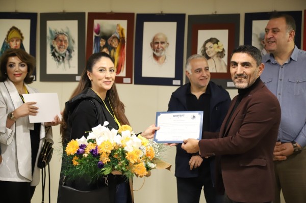 Kartal Belediyesi’nden İranlı Kadın Ressamlara Anlamlı Destek
