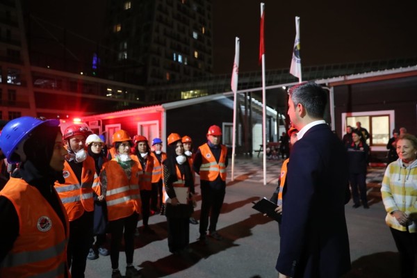 Kartal’da Afetlere Karşı Gece Tatbikatı Yapıldı