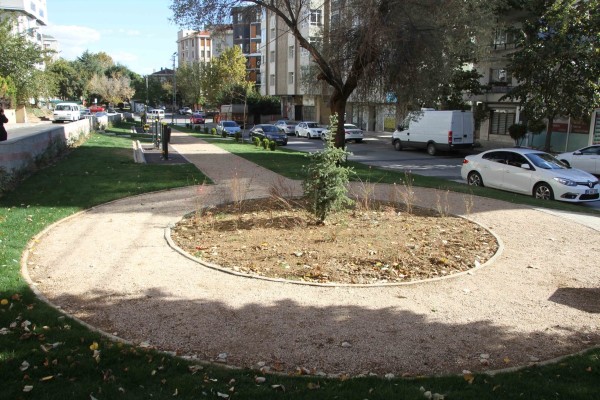 KARTAL YENİ PARKLARI İLE CANLANIYOR