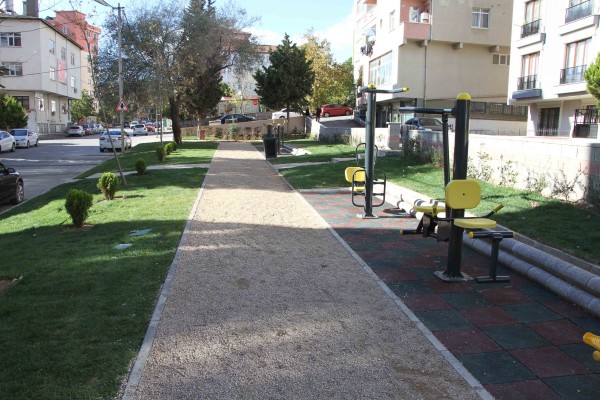 KARTAL YENİ PARKLARI İLE CANLANIYOR
