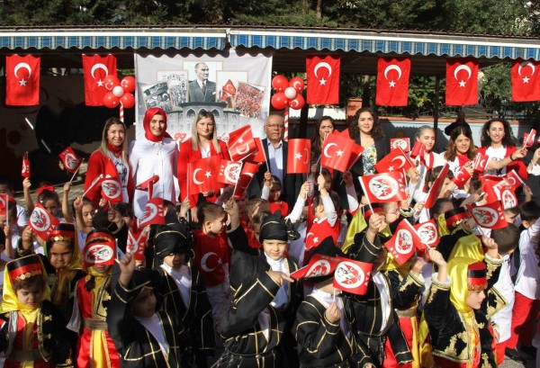 Kartal Belediyesi’nin Kreşlerinde 29 Ekim Coşkusu Yaşandı