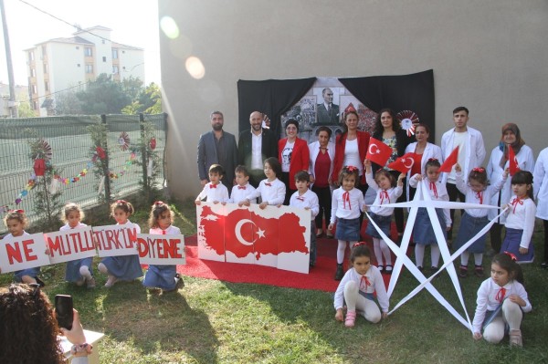 Kartal Belediyesi’nin Kreşlerinde 29 Ekim Coşkusu Yaşandı