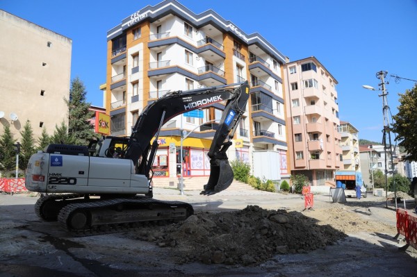 Kartal’da, Altyapı Çalışmaları Tüm Hızıyla Devam Ediyor