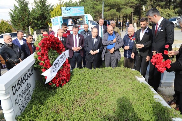 Eski Kartal Belediye Başkanı Ali Duranoğlu Kabri Başında Anıldı