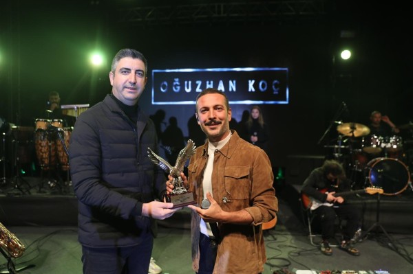 Yeni Yüzyıla Bir Kala Kartal’da Cumhuriyet Coşkusu