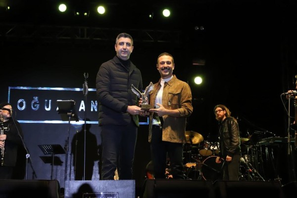 Yeni Yüzyıla Bir Kala Kartal’da Cumhuriyet Coşkusu
