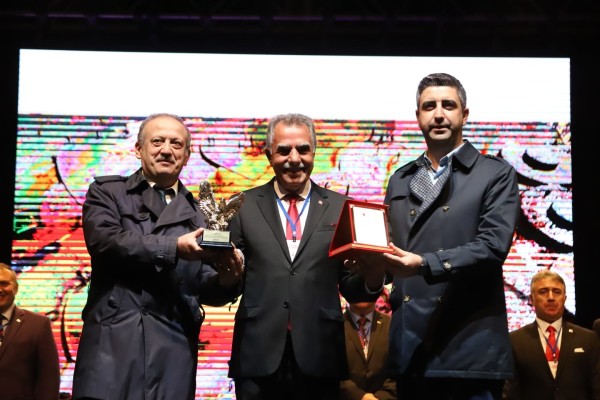 Cumhuriyet Bayramı Kardeş Kültürleri Kartal’da Buluşturdu